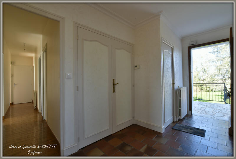 Maison - 210 m² - 10 pièces