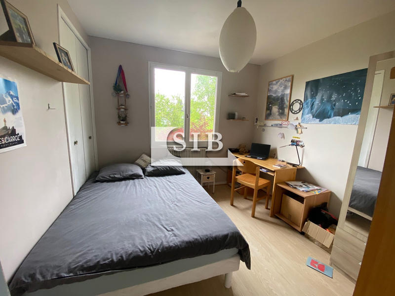 Maison - 96 m² - 5 pièces