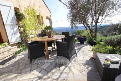 Maison - 265 m² - 8 pièces