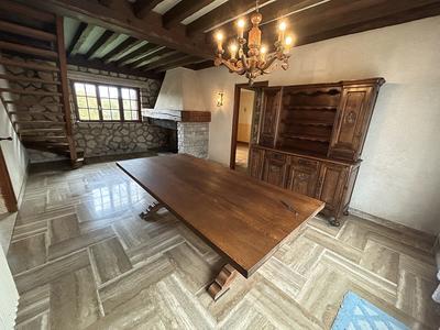 Maison - 104 m² - 5 pièces