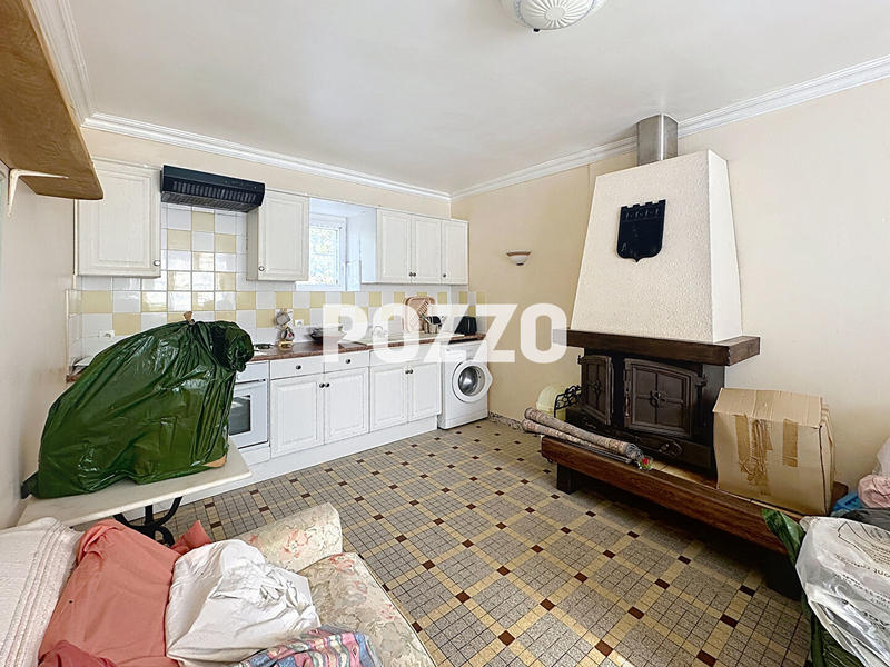 Maison - 322 m² - 16 pièces