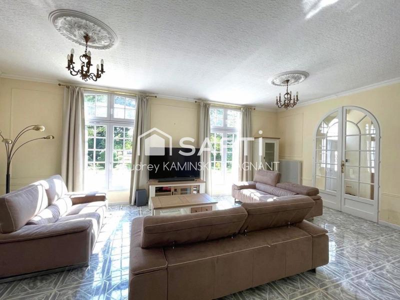 Maison de maîtres - 375 m² - 11 pièces