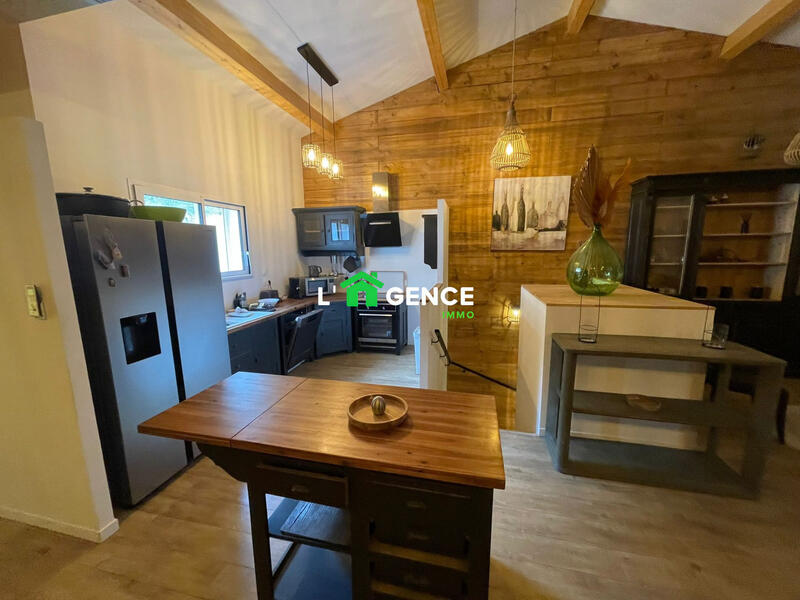 Maison - 160 m² - 5 pièces