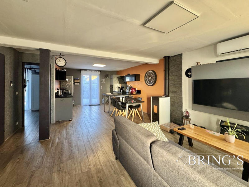 Maison - 97 m² - 6 pièces