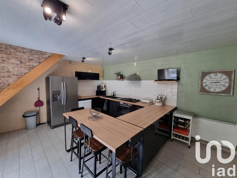 Maison - 142 m² - 8 pièces