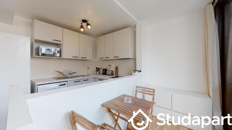 Chambre - 11 m² - 1 pièce