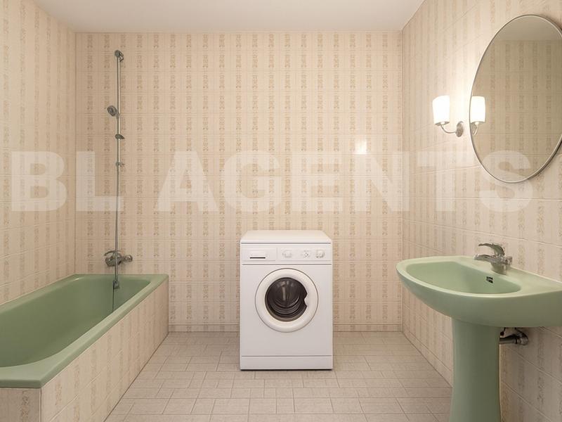 Maison traditionnelle - 210 m² - 7 pièces