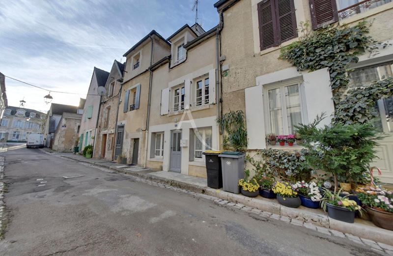 Maison - 92 m² - 3 pièces