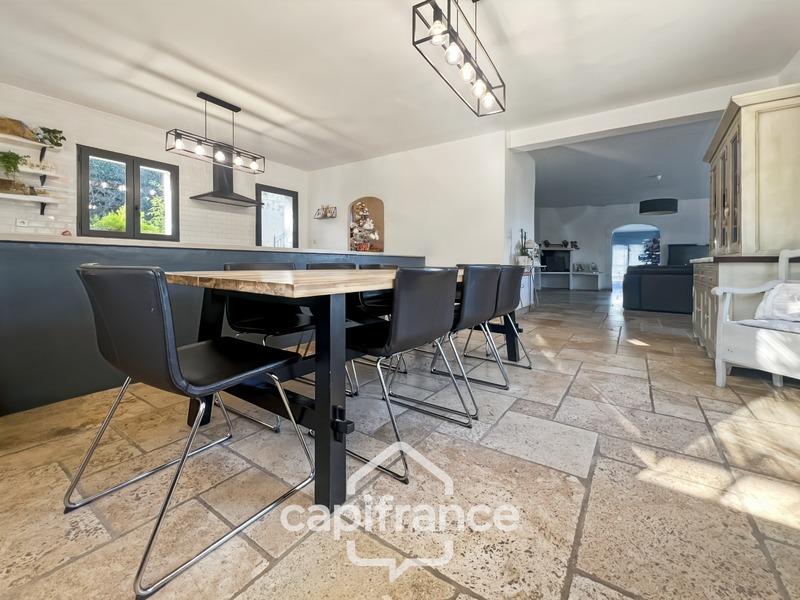 Villa - 290 m² - 8 pièces