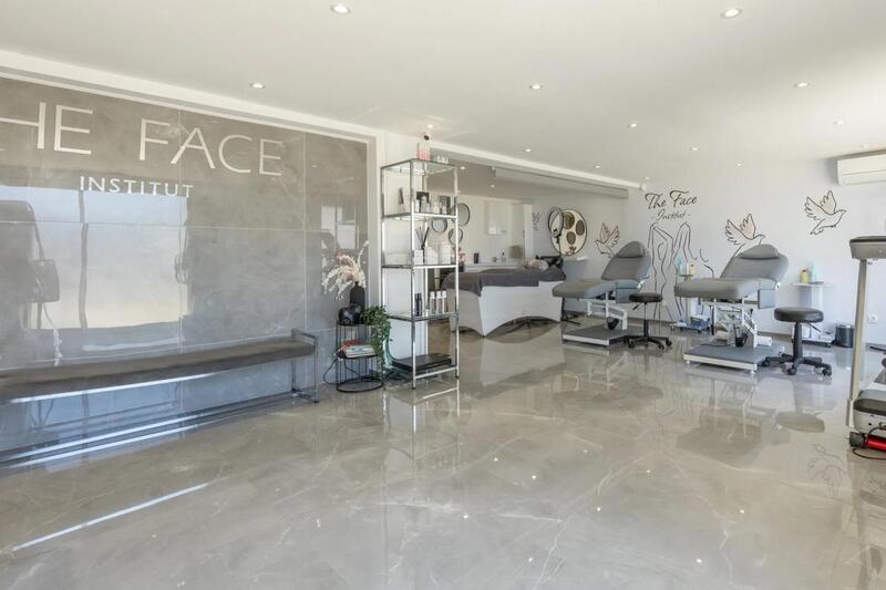 Maison - 176 m² - 7 pièces