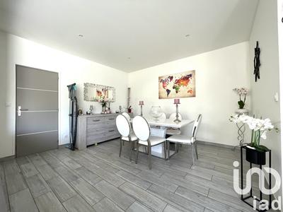 Maison - 92 m² - 5 pièces