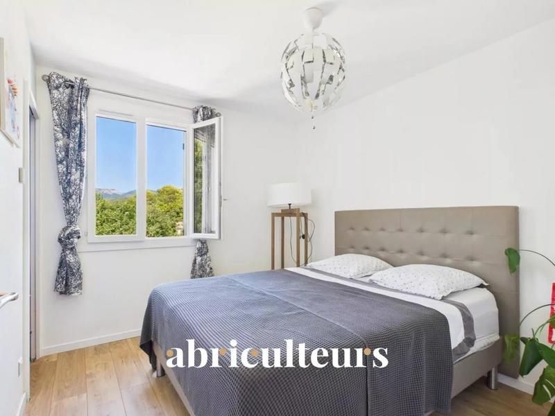 Villa - 150 m² - 6 pièces