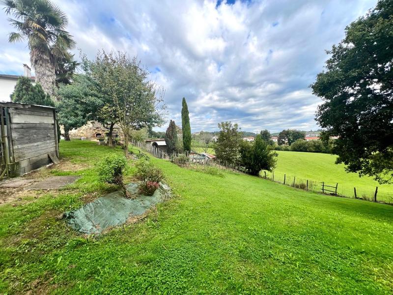 Maison - 210 m² - 10 pièces