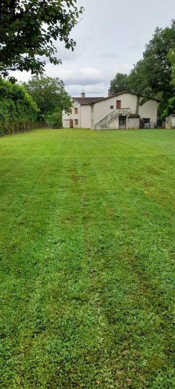 Maison - 328 m² - 8 pièces