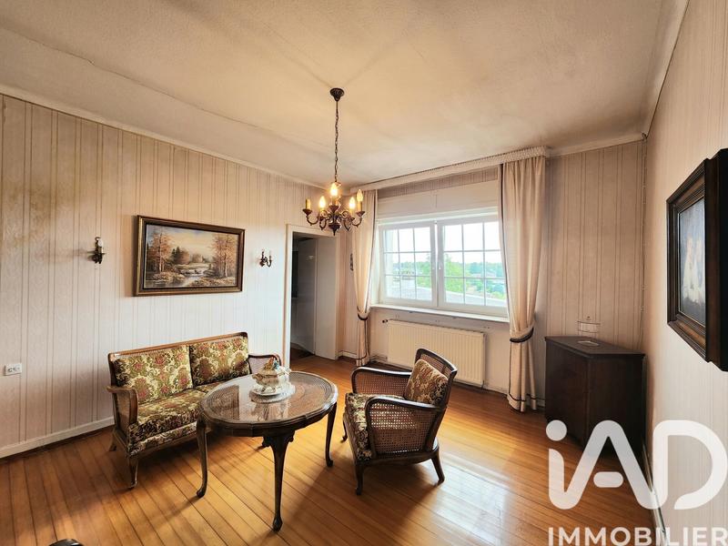 Maison - 212 m² - 8 pièces