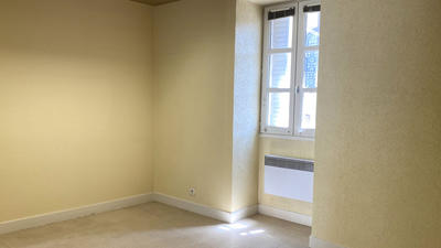 Local d'activité / Entrepôt - 150 m² - 7 pièces