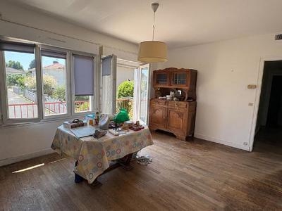 Maison - 70 m² - 5 pièces