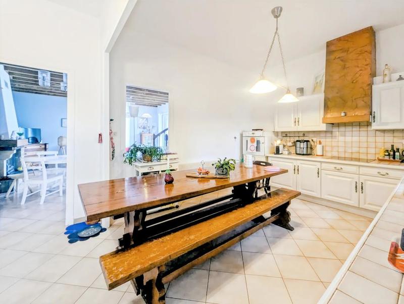 Maison - 151 m² - 11 pièces