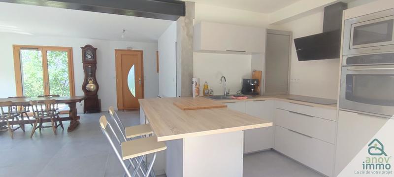 Maison - 134 m² - 7 pièces