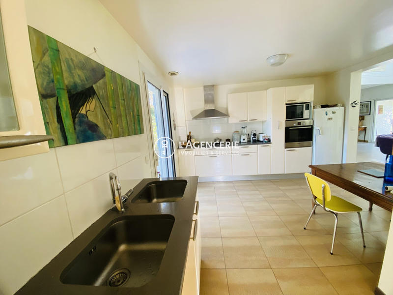 Maison - 138 m² - 5 pièces