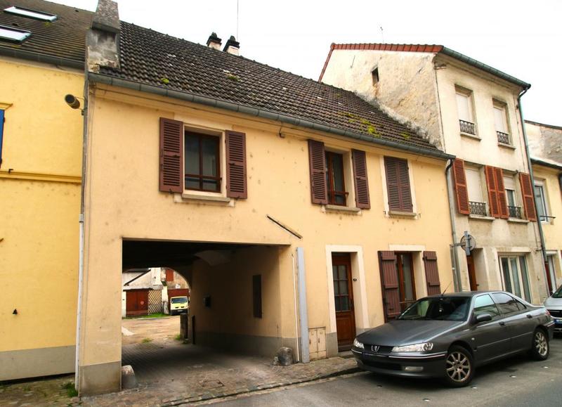Maison - 102 m² - 4 pièces