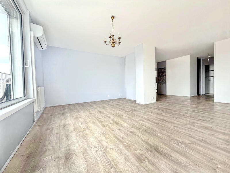 Appartement - 104 m² - 6 pièces