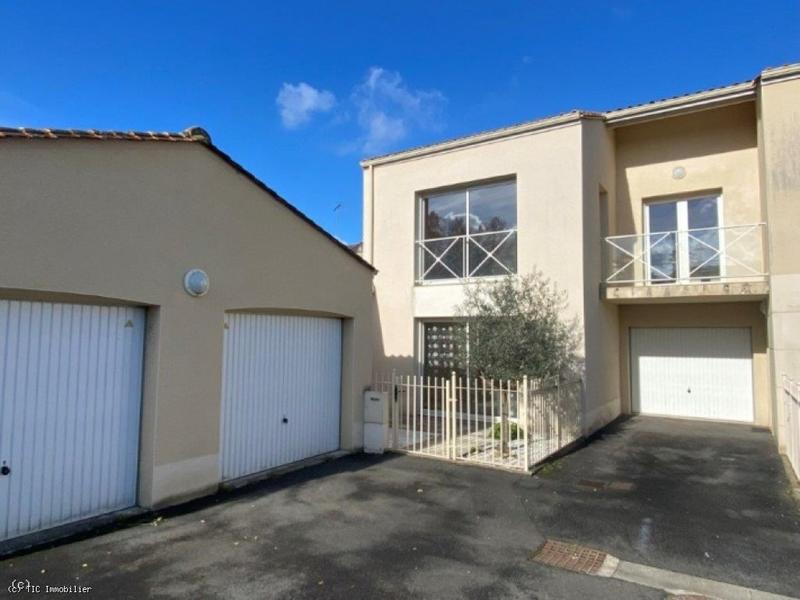 Maison de ville - 97 m² - 4 pièces
