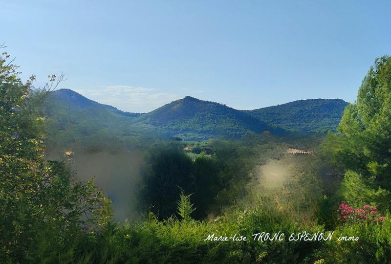 Maison - 196 m² - 4 pièces