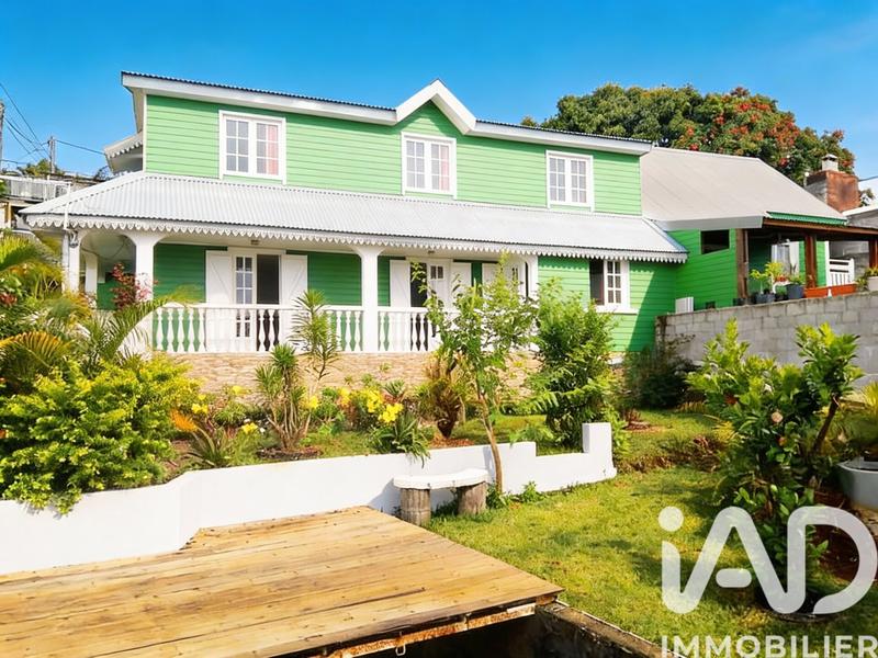 Maison - 250 m² - 12 pièces