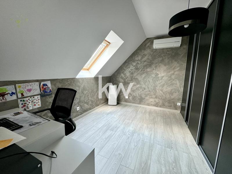 Maison - 180 m² - 6 pièces