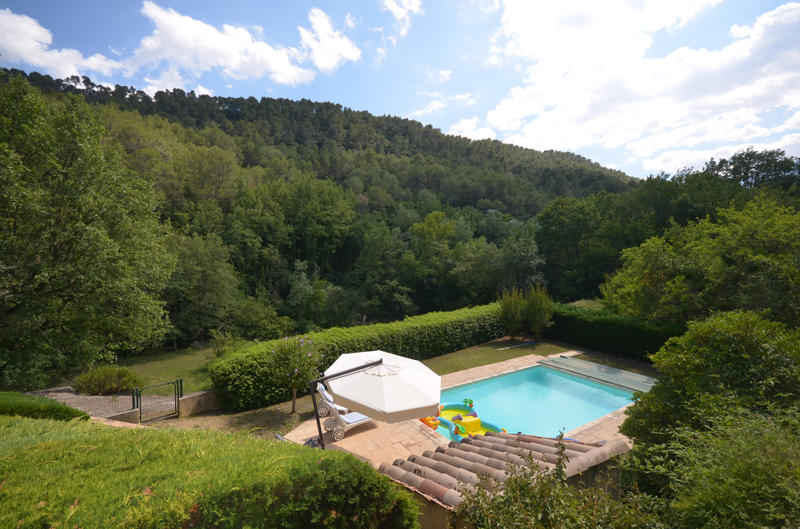 Propriété - 187 m² - 6 pièces