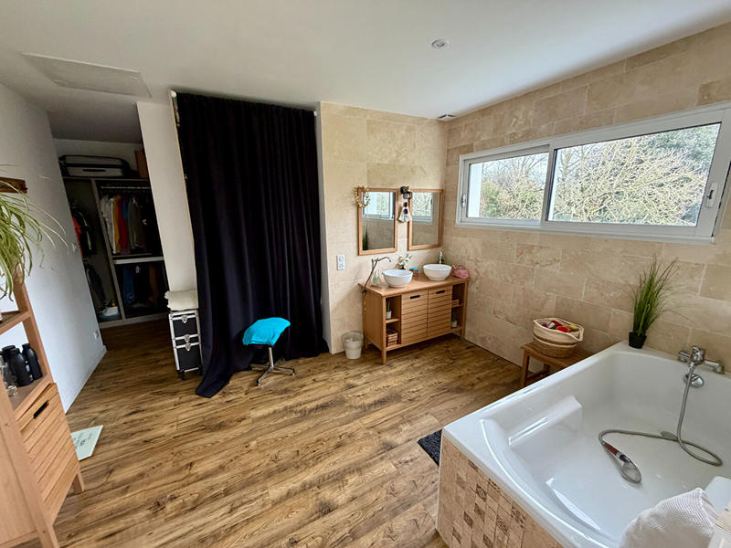 Maison - 145 m² - 6 pièces