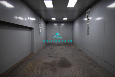 Parking / Garage - 12 m²