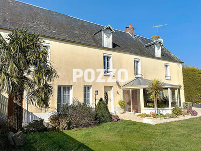 Maison - 212 m² - 7 pièces