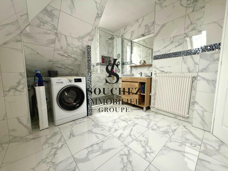 Maison - 102 m² - 5 pièces