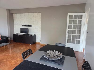 Appartement - 81 m² - 3 pièces