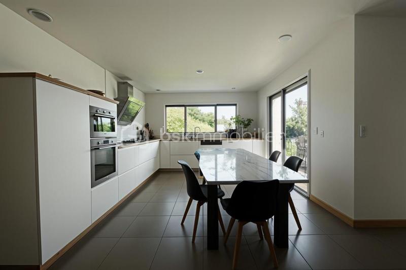 Maison - 148 m² - 6 pièces