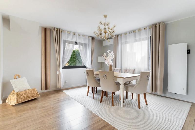 Maison - 135 m² - 6 pièces