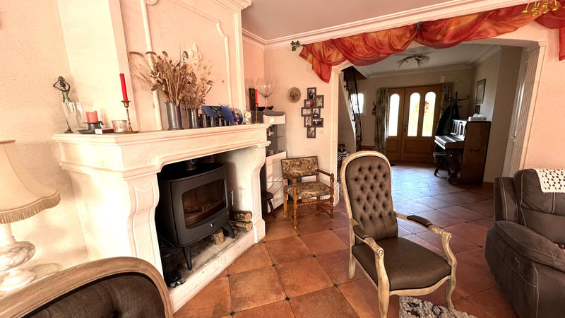 Maison - 180 m² - 6 pièces