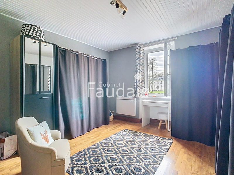 Propriété - 464 m² - 17 pièces
