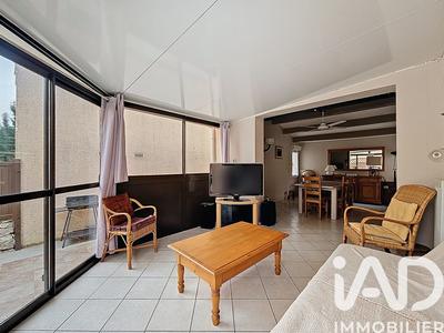 Maison - 83 m² - 4 pièces