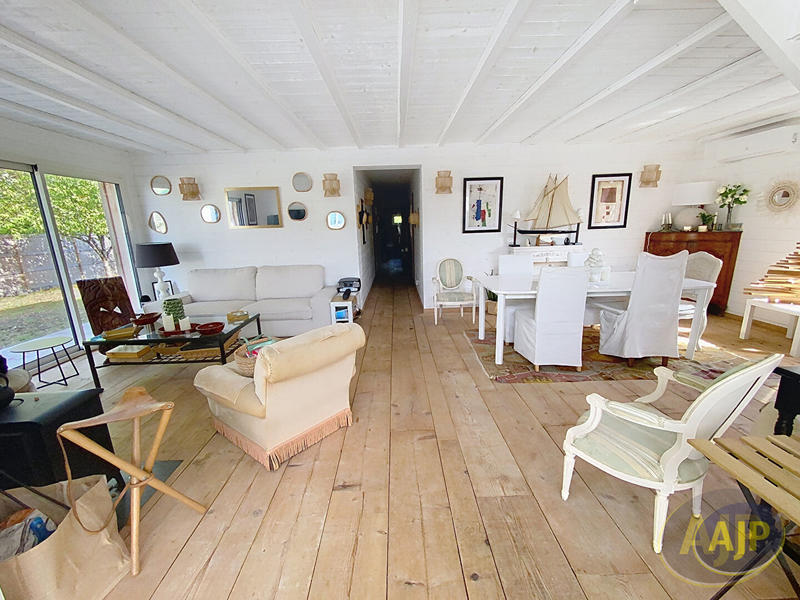 Maison - 174 m² - 7 pièces