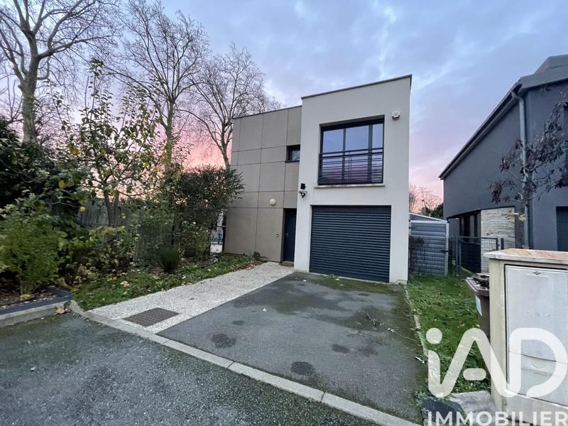 Maison - 97 m² - 4 pièces