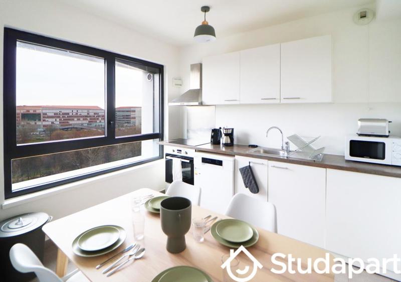 Chambre - 10 m² - 1 pièce