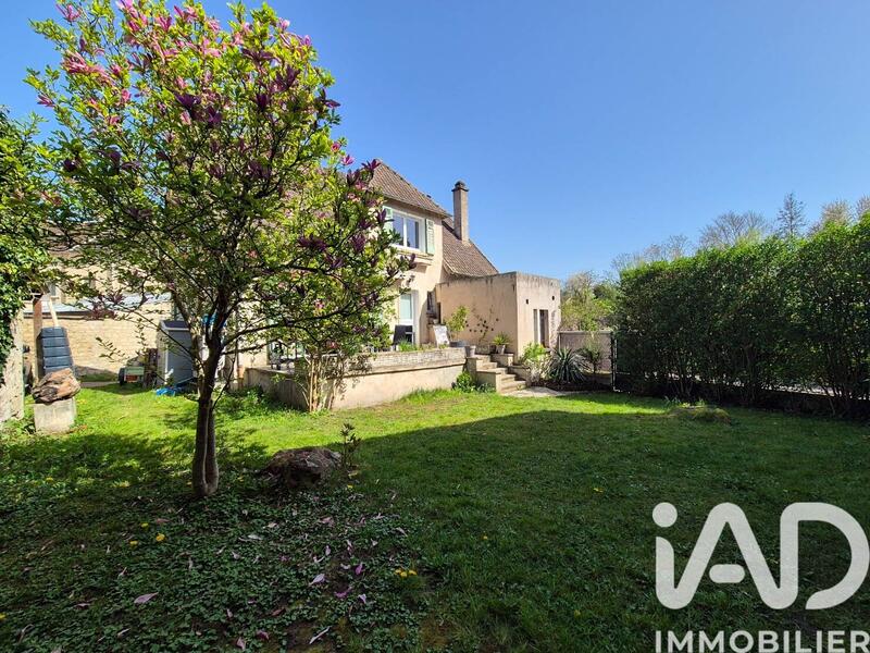 Maison - 95 m² - 4 pièces