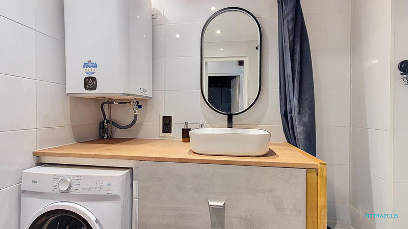 Appartement - 64 m² - 2 pièces