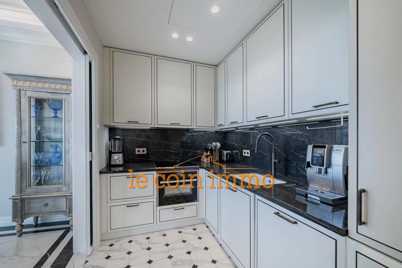 Appartement - 126 m² - 4 pièces