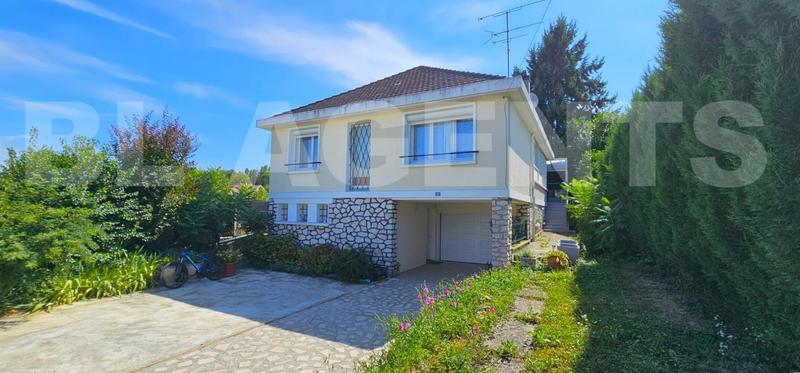 Maison traditionnelle - 130 m² - 5 pièces