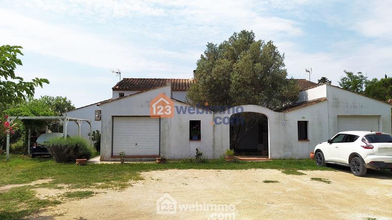 Maison - 320 m² - 10 pièces