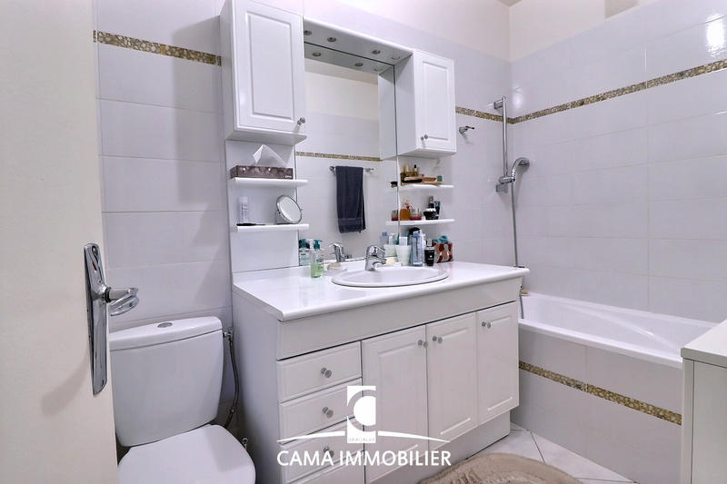 Appartement - 67 m² - 2 pièces